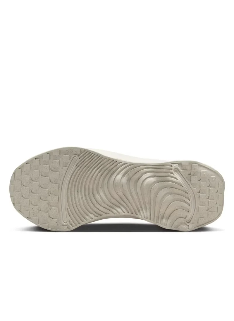 Nike Motiva