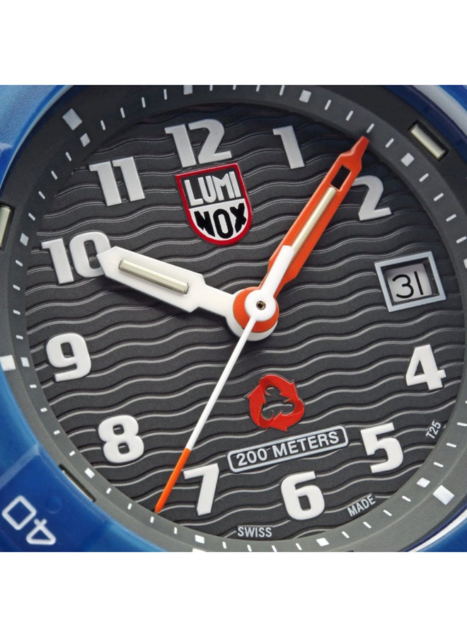 Luminox Men's Analog Round Shape Carbon Fibre Wrist Watch XS.8902.ECO - 46 Mm  - Image 3