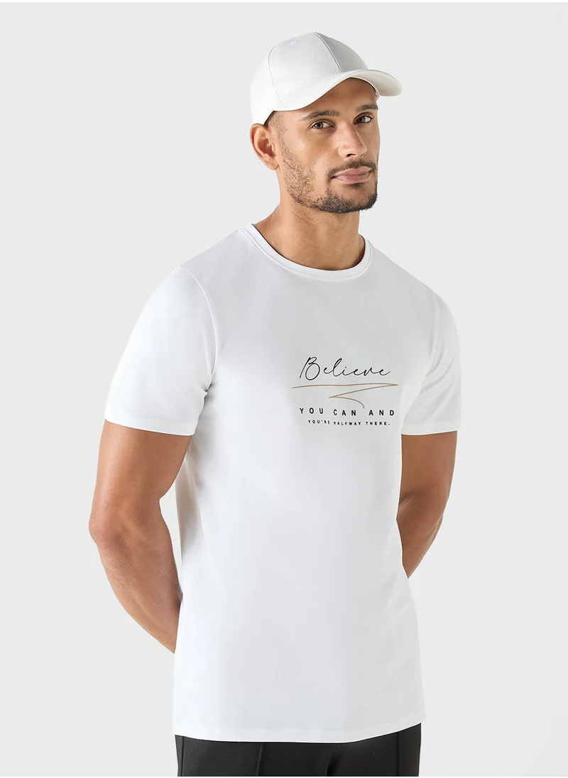 ايكونيك Slogan Print T-shirt with Short Sleeves and Crew N