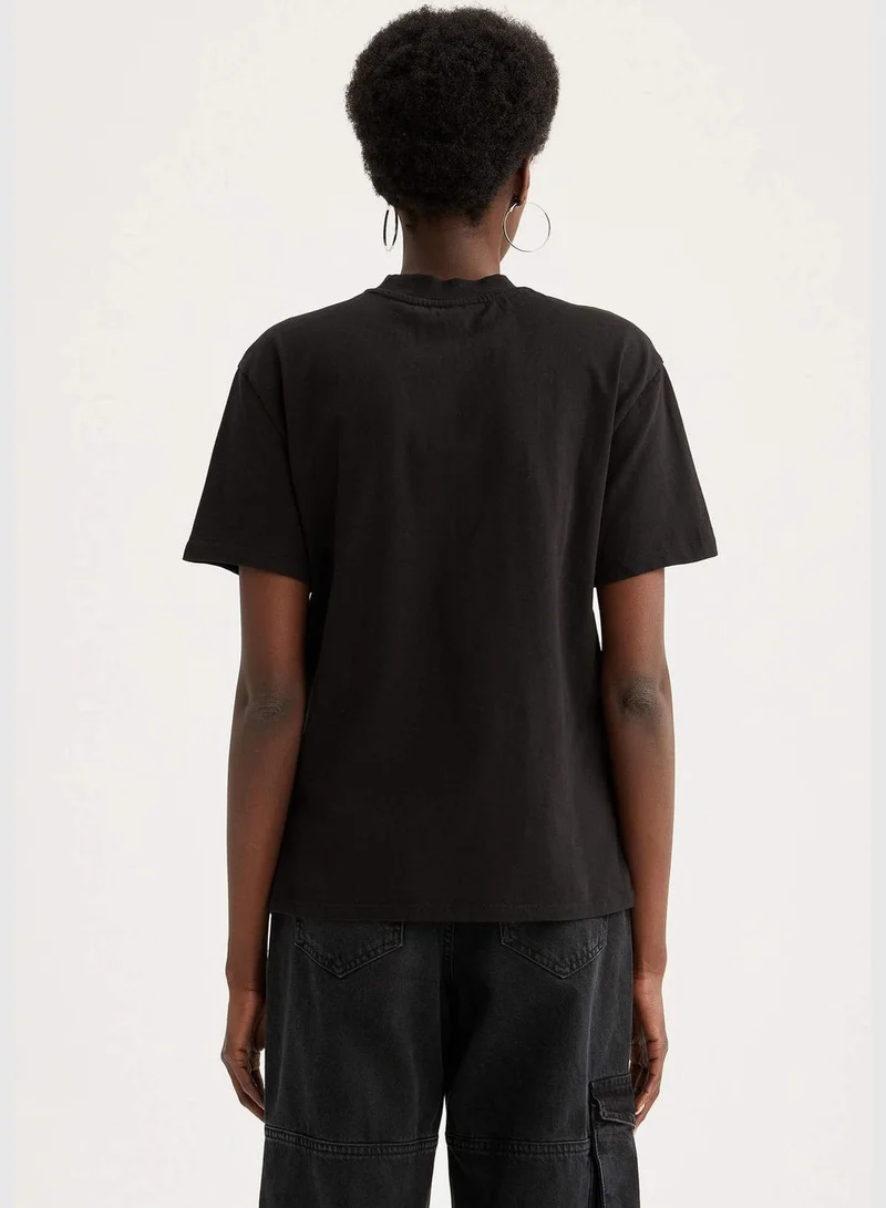 DeFacto Woman Regular Fit Crew Neck Knitted Short Sleeve T-Shirt