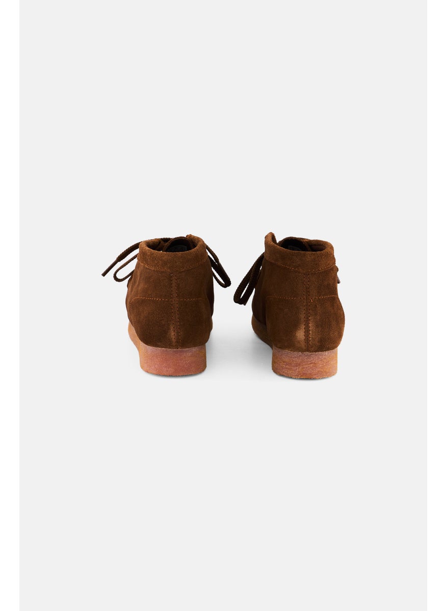 clarks Kids Boy Wide Fit Wallabee Lace Up Casual Boots, Brown  - Image 2