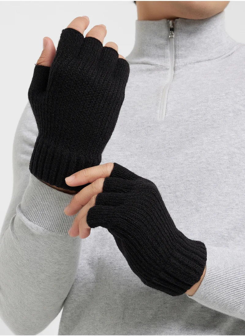 Seventy Five Knitted Half Finger Gloves
