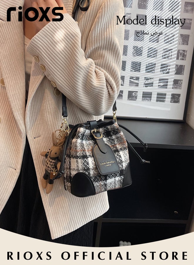 RIOXS Women's Multifunctional Bucket Bag with Magnetic Buckle Closure and Bunny Pendant, Retro Tote Shoulder Bag, Small Trendy Crossbody Bag with Plaid Design, Made of PU Leather with Clean Edges and Seams, Perfect for Using in Office, Dating or Other Daily Occasions, 20*11*17CM  - Image 4