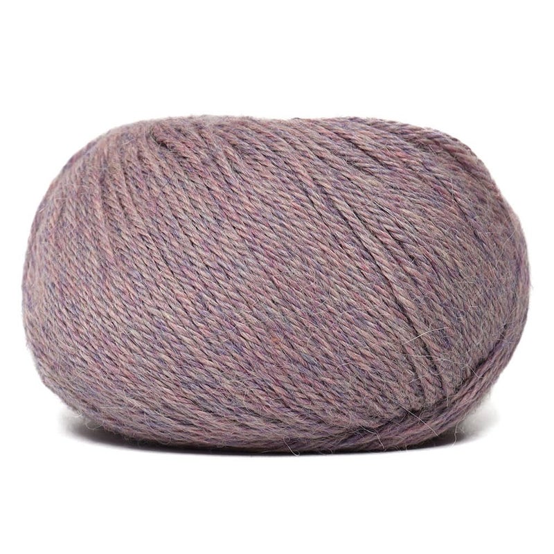 Alpaca Warehouse طقم خيوط صوف ألباكا للأطفال 100% من 3 كرات (150 جرام) وزن DK - مصنوع في بيرو - ناعم بشكل مذهل ومثالي للحياكة والكروشيه (لافندر رمادي) - Image 4