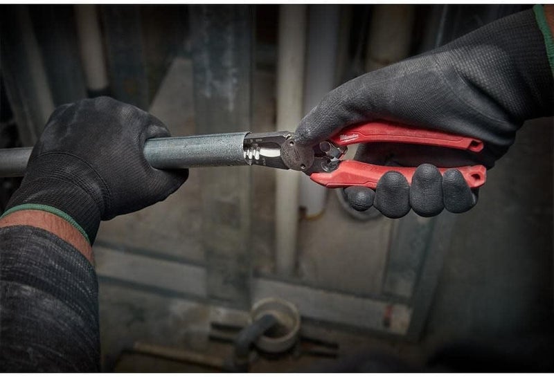 Milwaukee 48-22-3079 6-In-One Combination Wire Stripping and Reaming Pliers for Electricians - Image 2