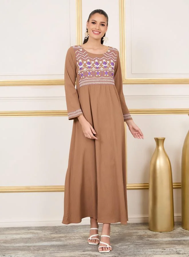 ستايلي Styli Floral Thread Embroidered Crepe Jalabiya