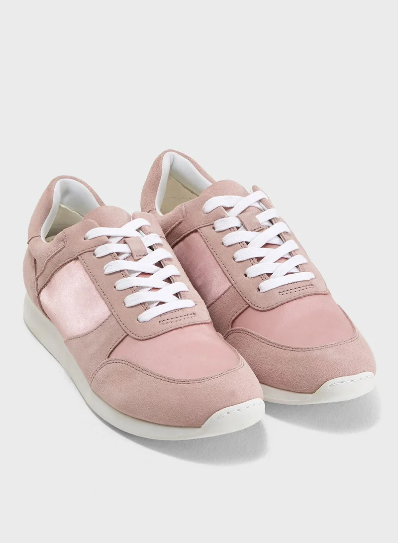 Vagabond Kasai Low Top Sneaker