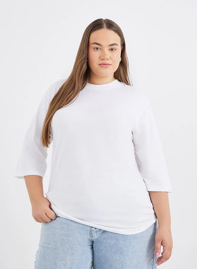 Styli Styli Plus Size Graphic T-Shirt with Dropped Shoulder