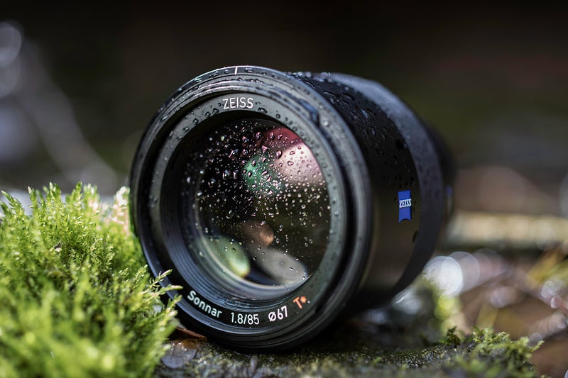 ZEISS Batis 1.8/85 mm Telephoto Camera Lens for Sony E-Mount Mirrorless Cameras (Black) - Image 2