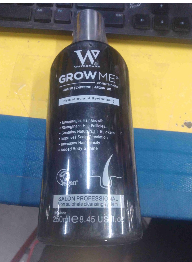 واترمانز بلسم ووترمانز جرو مي® - البيوتين والكافيين وزيت الأرغان لترطيب الشعر وتجديده، يشجع نمو الشعر، يقوي بصيلات الشعر، يحتوي على حاصرات طبيعية لهرمون ديهدروتستوستيرون، يحسن الدورة الدموية في فروة الرأس، يزيد من كثافة الشعر، يمنحه مظهرًا ولمعانًا إضافيين، 250 مل - Image 1