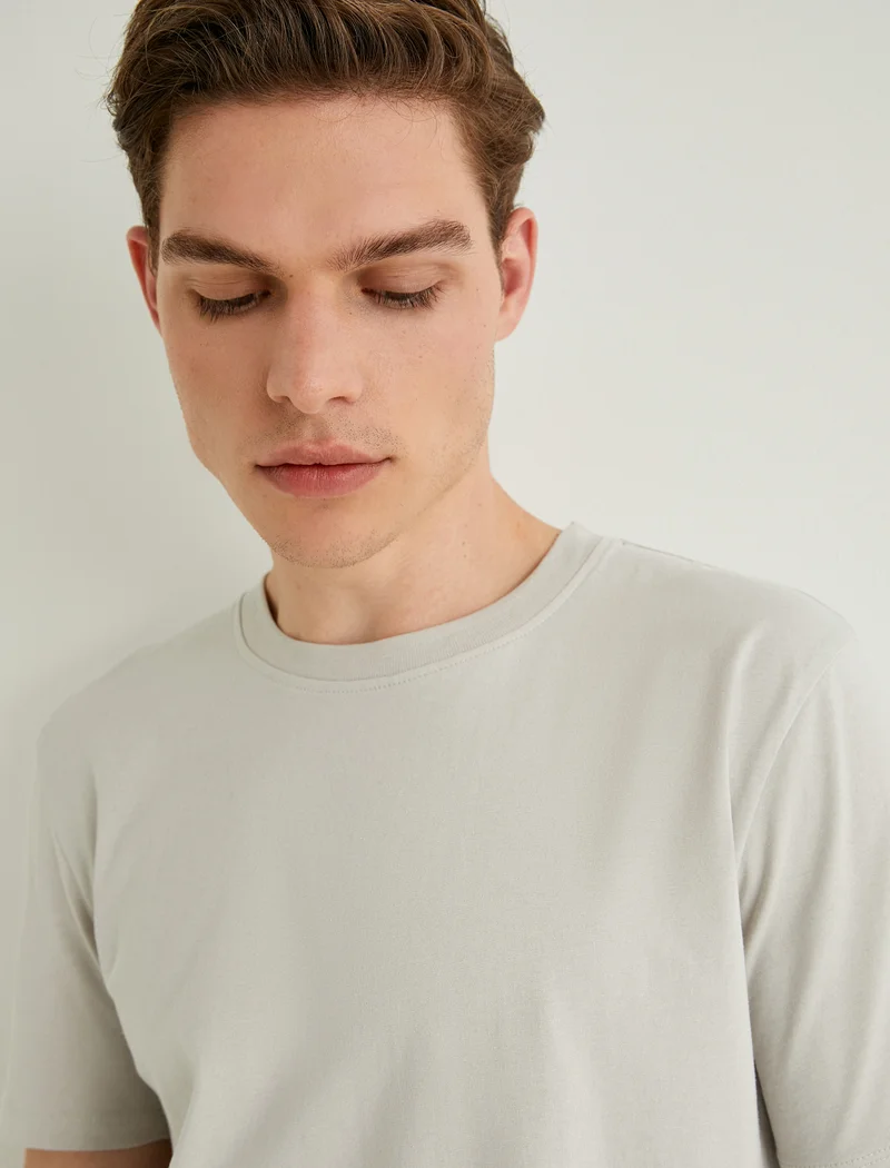 KOTON Basic Slim Fit T-Shirt