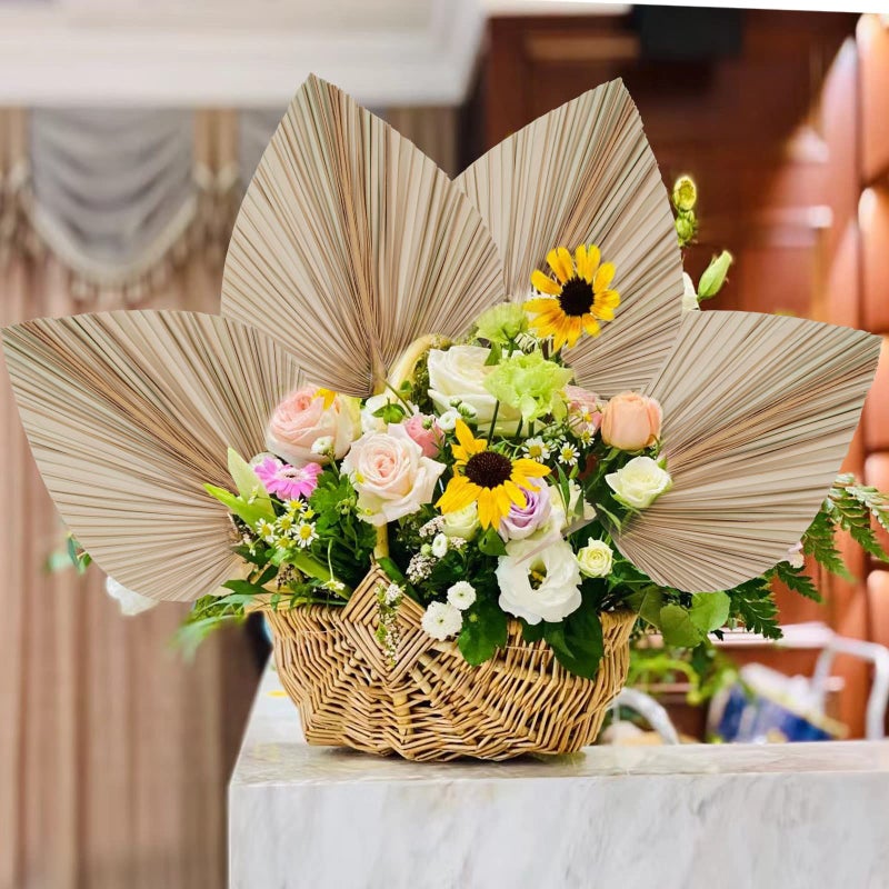 Rbenxia 4 Pieces Natural Dried Palm Leaves Heart Shape Boho Palm Fans Tropical Palm Leaves Dried Flowers for Holidays Weddings Party Baby Shower Decor - Image 5