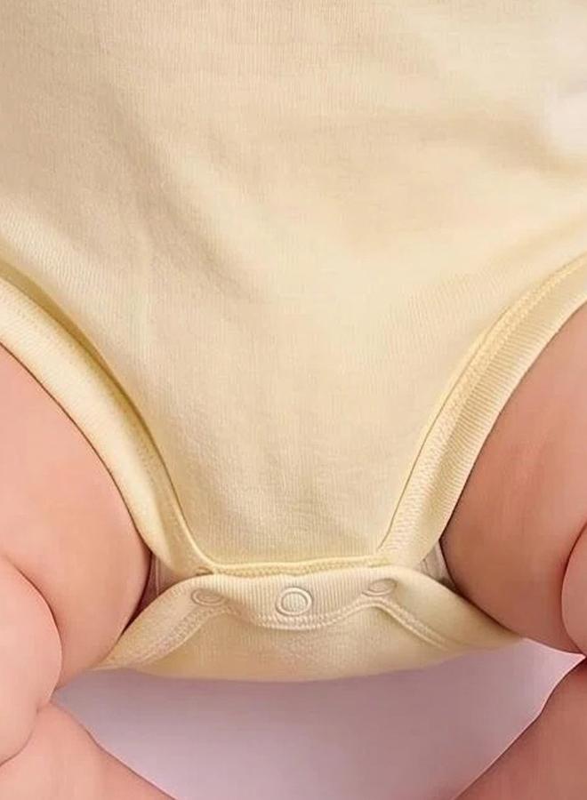 Styli Baby boy Yellow Solid Short Sleeves Romper - Image 4
