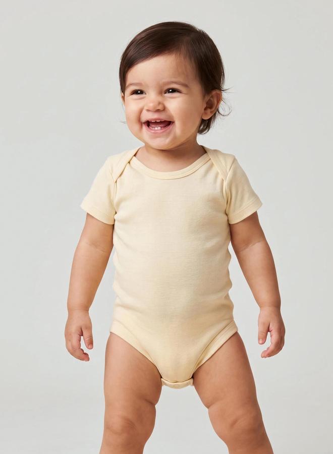 Styli Baby boy Yellow Solid Short Sleeves Romper - Image 2
