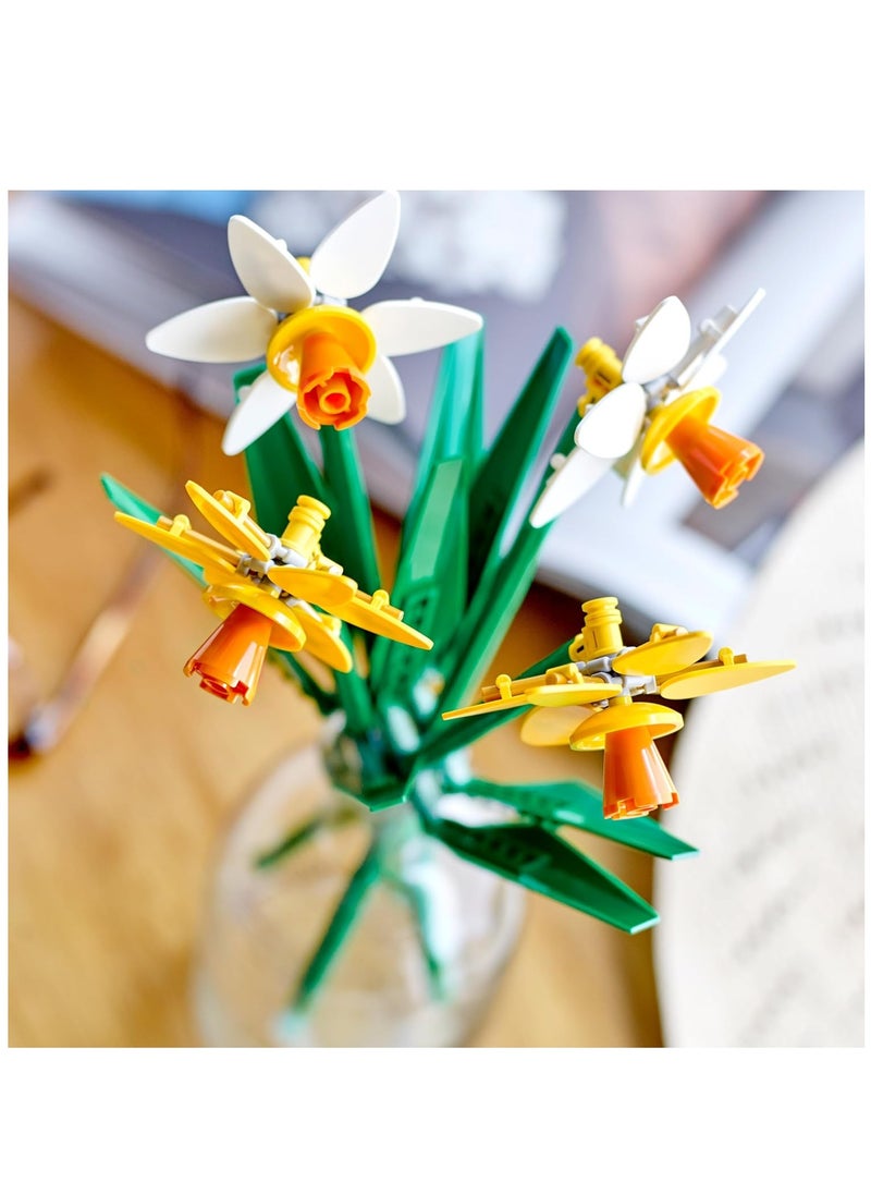LEGO - Daffodils Building Playset 40747 Building Blocks Toy Set; Flowers Botanical Collection - Image 1