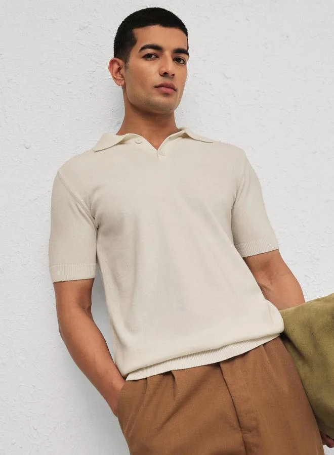 ساسافراس Men Off White Relaxed Fit Knitted Polo T-Shirt