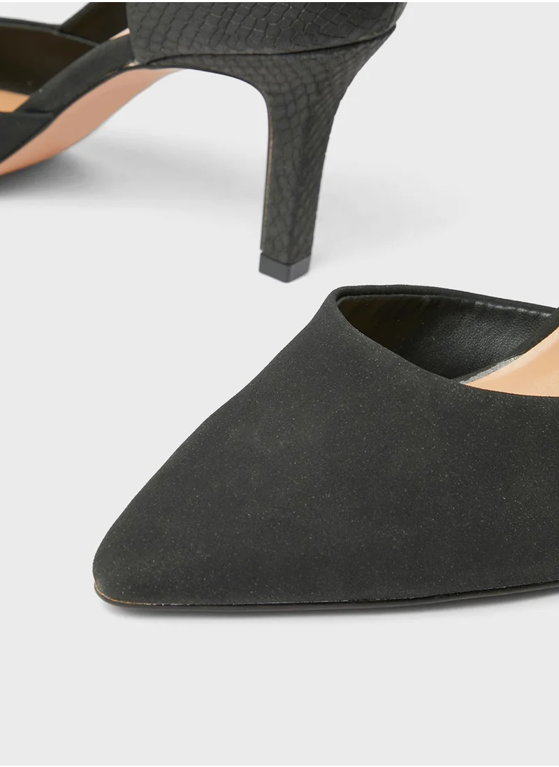 كول ات سبرنج Ariaa Pointed Pumps