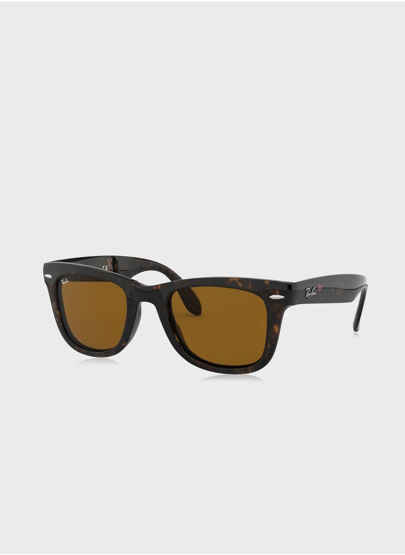 Ray-Ban - 0RB4105 Wayfarer Folding Sunglasses - Image 1