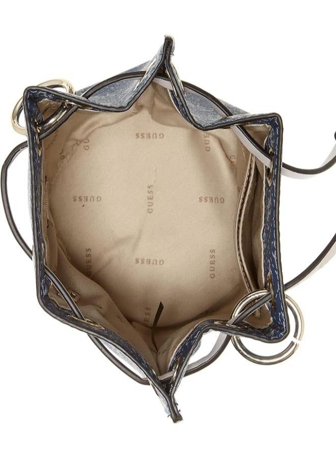 GUESS A distinctive Guess bag for women - Image 3