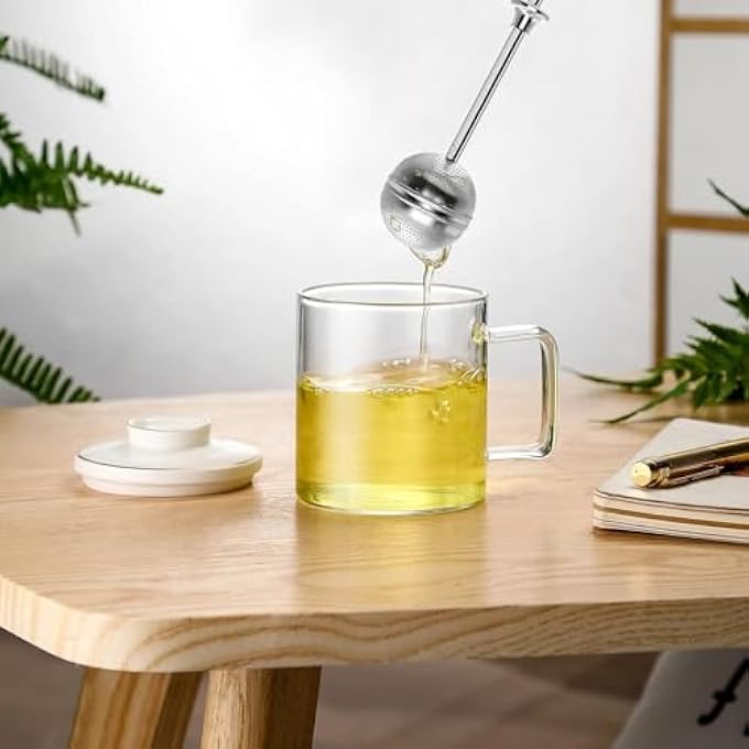 SWIUKPHE كرة شاي بمقبض طويل من الفولاذ المقاوم للصدأ، قطعتين، فلتر شاي ممتاز لأوراق الشاي السائبة، مصفاة شبكية دقيقة قابلة لإعادة الاستخدام لتوزيع الشاي على فترات زمنية محددة للكوب وإبريق الشاي - Image 5