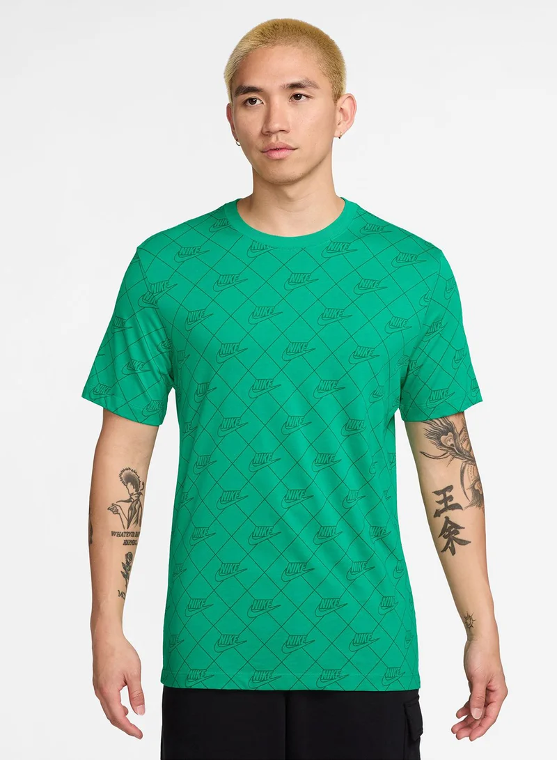 نايكي All-Over Printed Seasonal Club T-Shirt