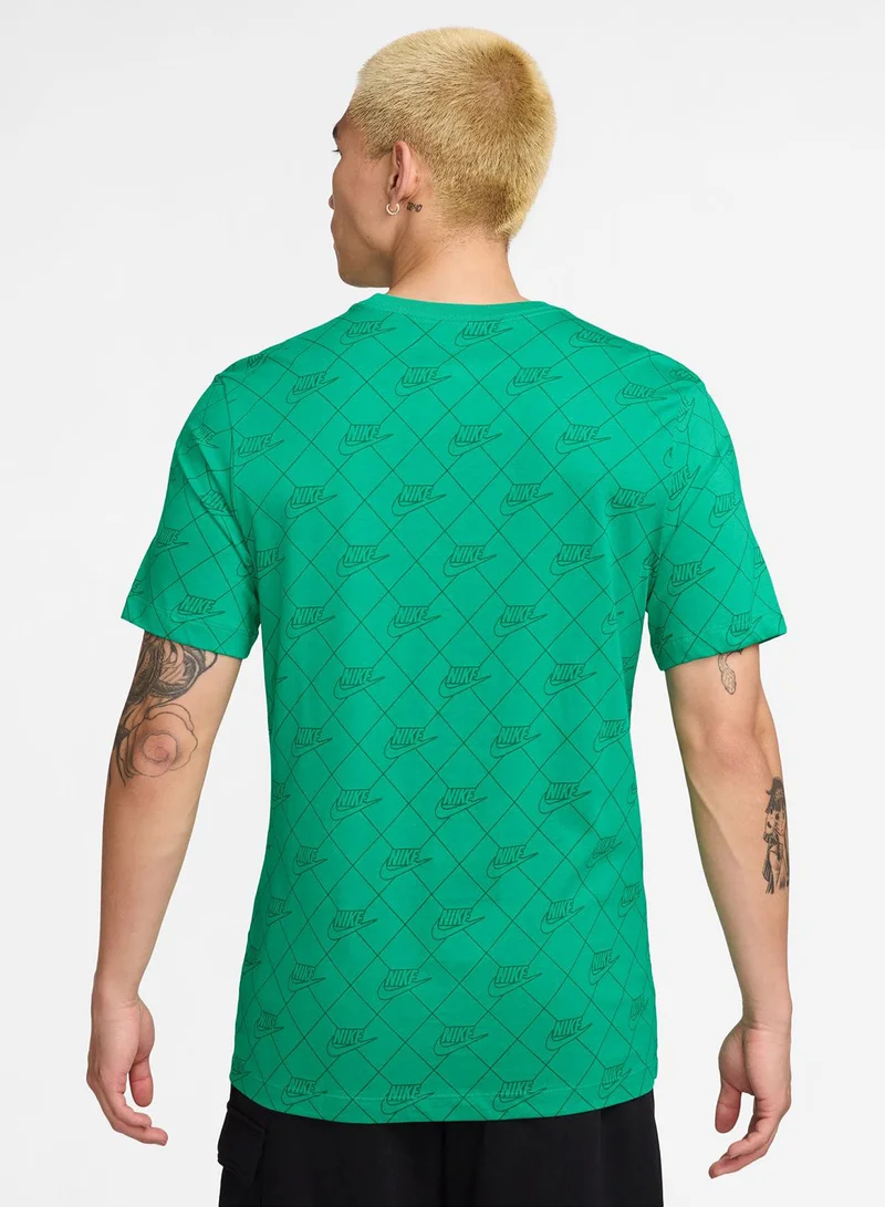 نايكي All-Over Printed Seasonal Club T-Shirt