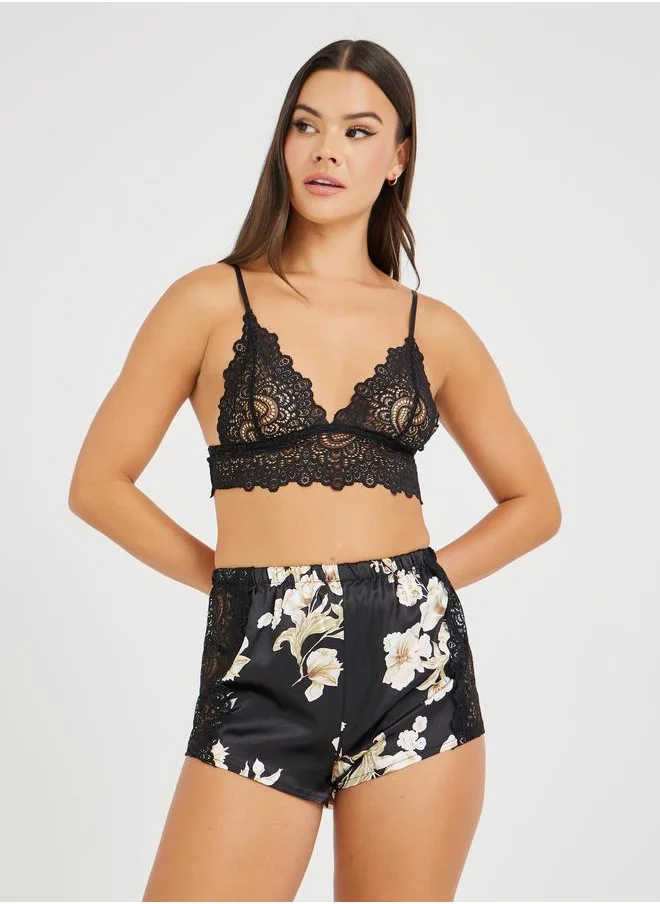 Styli Styli Scallop Edge Lace Bralette and Floral Print Lace Panelled Shorts Set