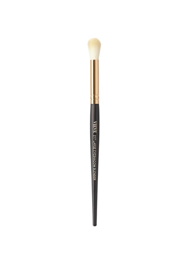 VIEVE 217 Large Eyeshadow Blender Brush - Image 1