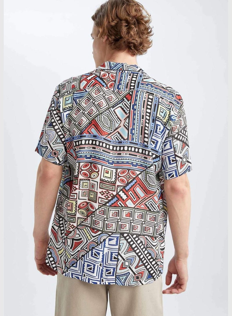 DeFacto Regular Fit Short Sleeve Mystic Print Viscose Shirt - Image 5