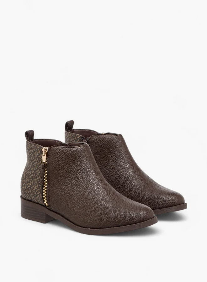 فلورا بيلا من شو إكسبرس Solid Ankle Boots with Zip Closure