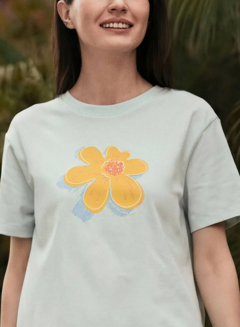 Giordano  Women's Endless Lazy Days Flower Graphic Tee for Women | Best Price UAE