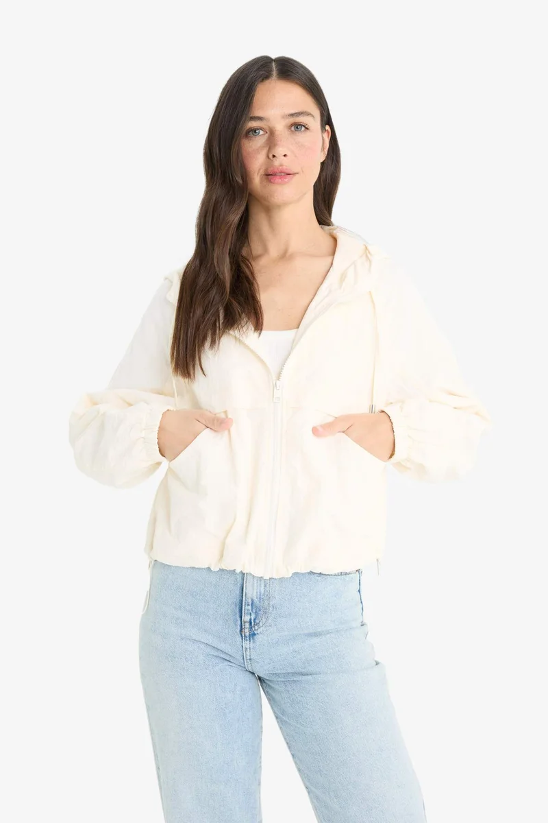 ديفاكتو Regular Fit Hooded Zip-Up Crop Raincoat
