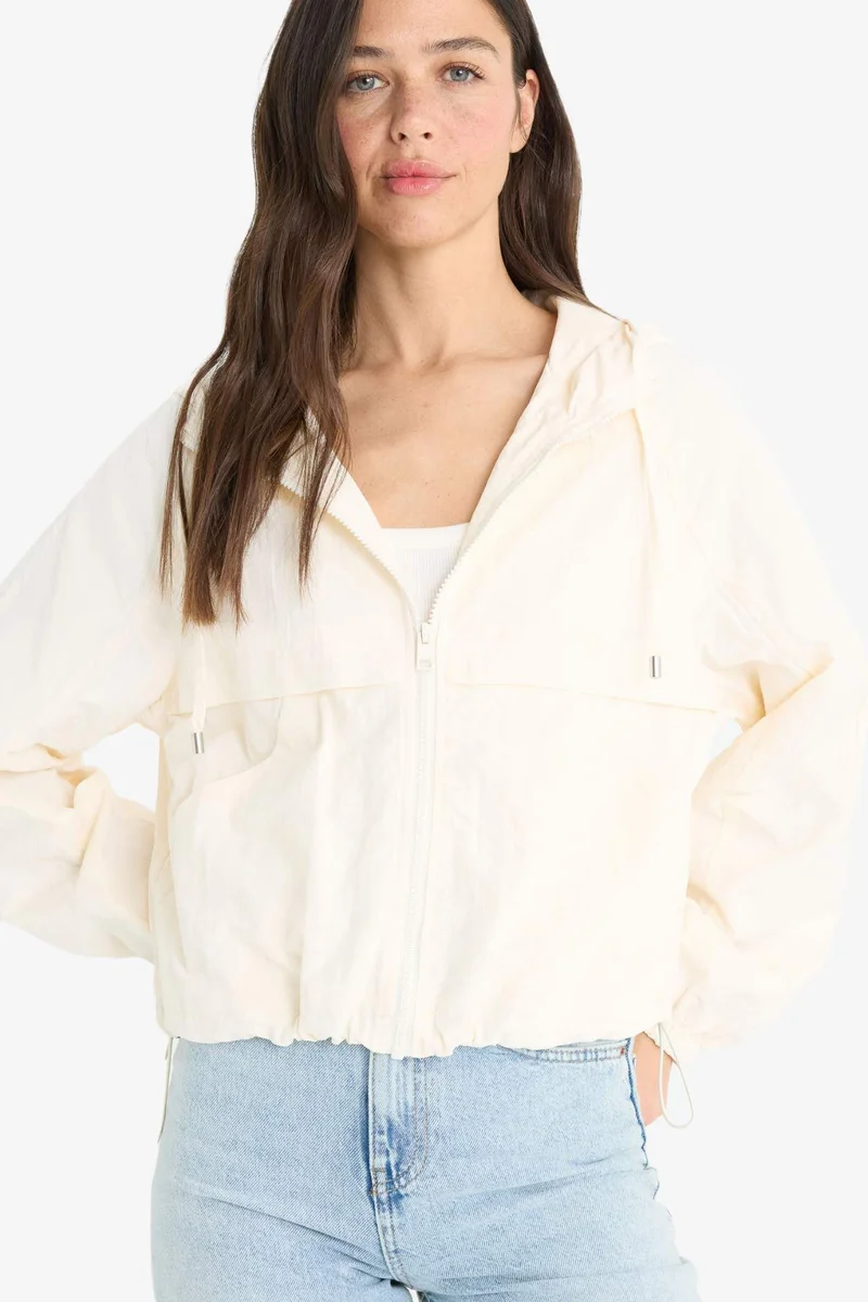 ديفاكتو Regular Fit Hooded Zip-Up Crop Raincoat