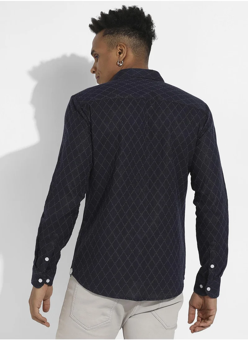 Campus Sutra Men's Navy Blue Chalk Diamomd Shirt