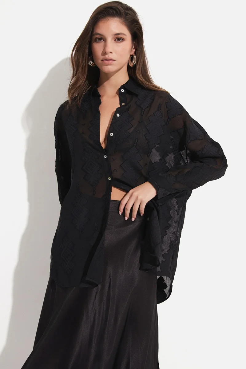 JUNE Women's Exclusive Oversize/loose Cut Self-Patterned Shirt