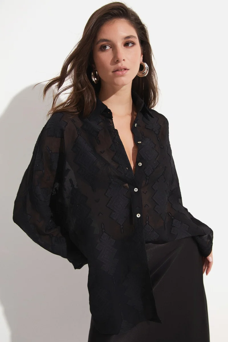 JUNE Women's Exclusive Oversize/loose Cut Self-Patterned Shirt