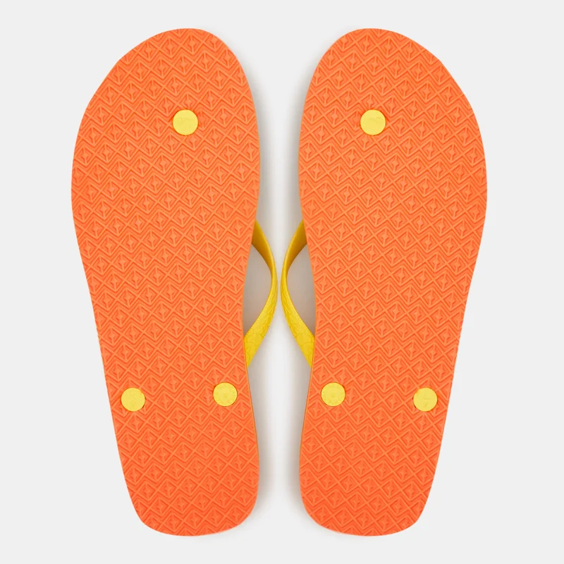 CHUPPS Men's Nazarbattu Flip Flops