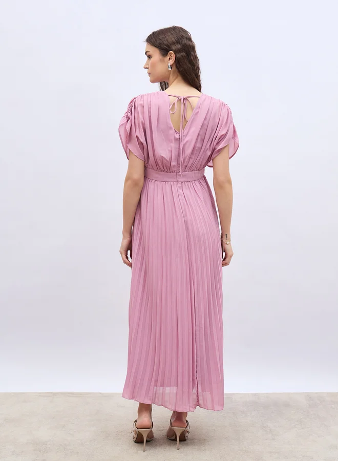 Styli Styli Solid Ruched Extended Sleeves Pleated A-Line Maxi Dress