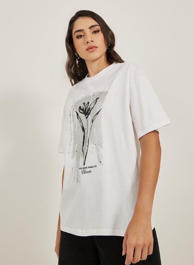 Styli Graphic Print Round Neck Oversized T-Shirt  - Image 3