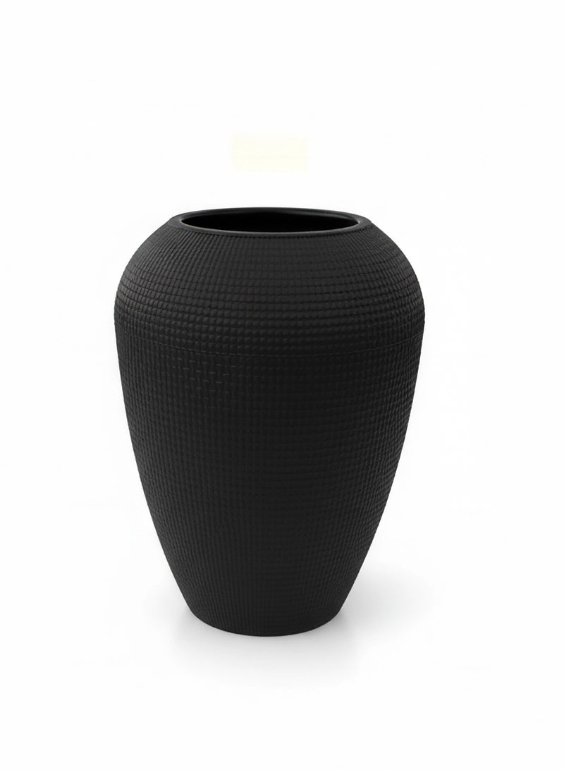 Concent Plastic Planting Pot & Flowers - Image 1