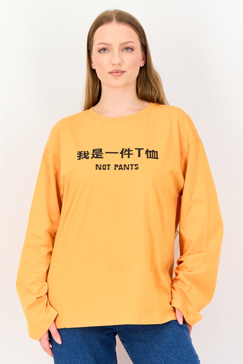 VERO MODA تي شيرت نسائي بأكمام طويلة وطباعة جرافيك، برتقالي - Image 1