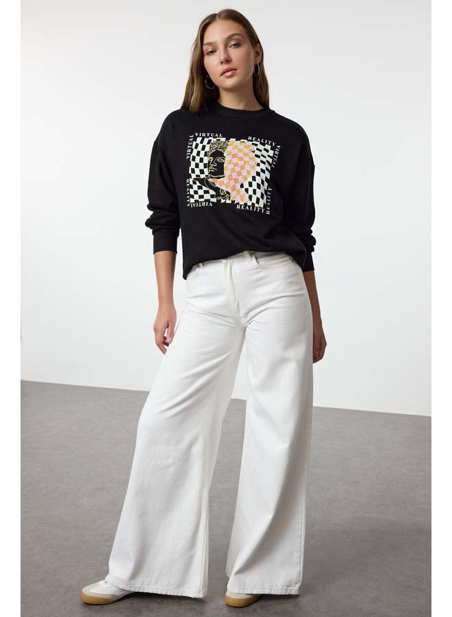 trendyol Black Fine Printed Regular Cut Knitted Sweatshirt TWOAW22SW0180  - Image 2