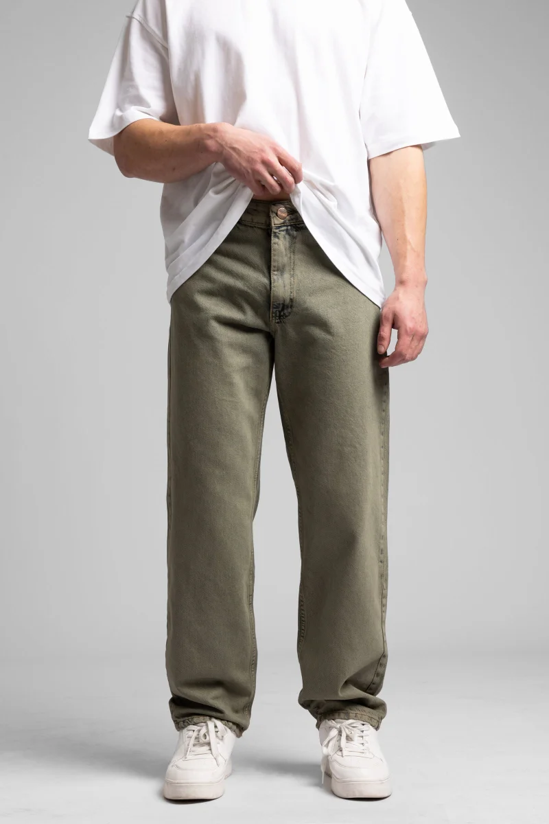 كاتش بنطلون جينز فضفاض بتأثير لون الثلج