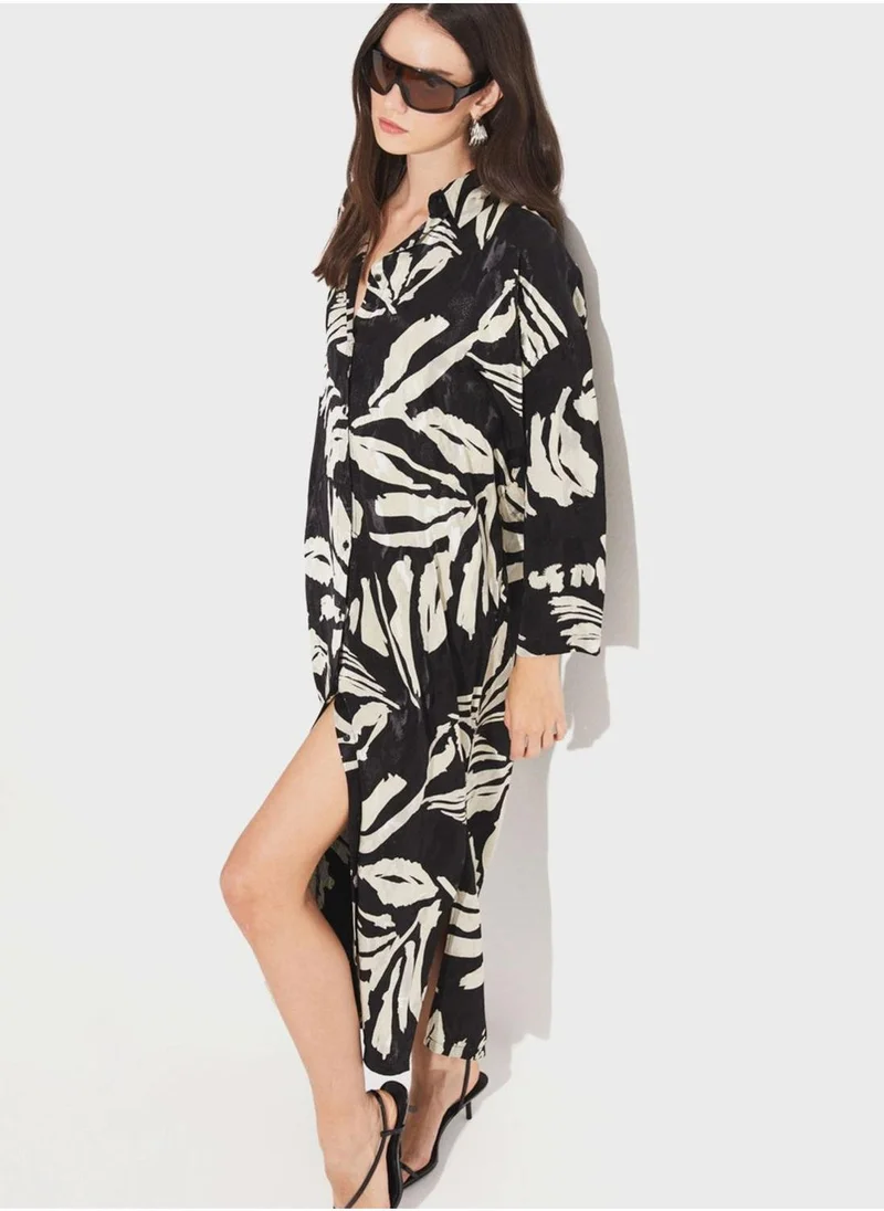 JUNE Printed Button Down Shirt