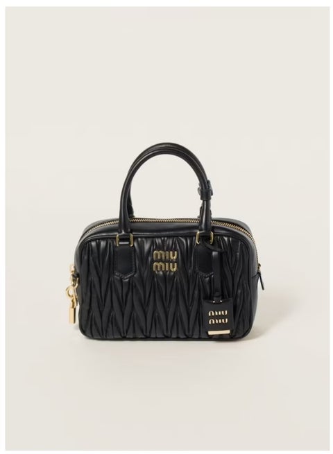 حقيبة جلد نابا مخيطة أركادي لحملها على الكتف أو كحقيبة متقاطعة