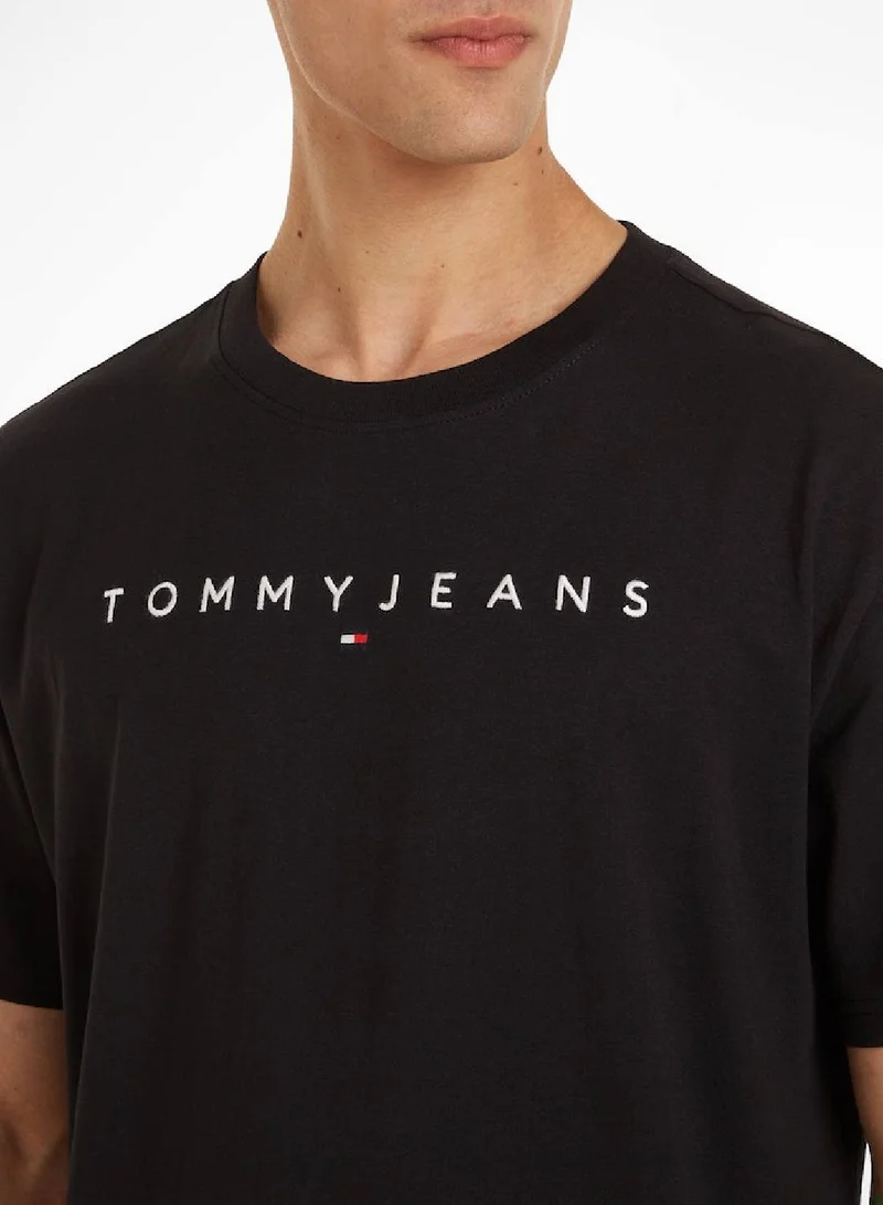 TOMMY JEANS Men's Logo Featuring a Crew Neck T-Shirt -  Pure cotton, Black