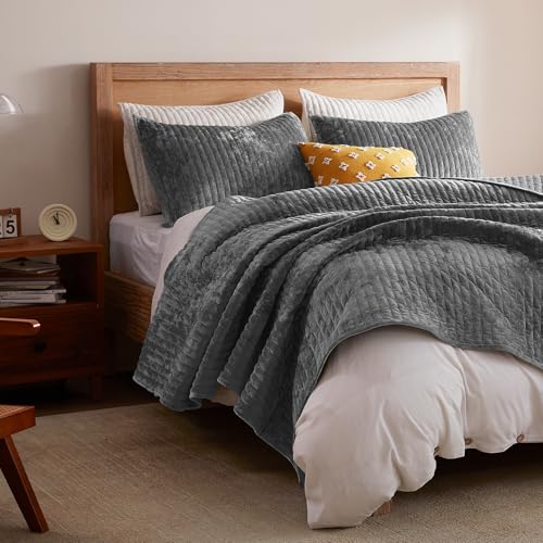 LEAONME Velvet Quilt King Size 98''x106'', Lightweight Grey Velvet Comforter Set with 2 Matching Shams, Soft Cross Stitch Bedspread Coverlet Bedding Set for All Season - Image 2