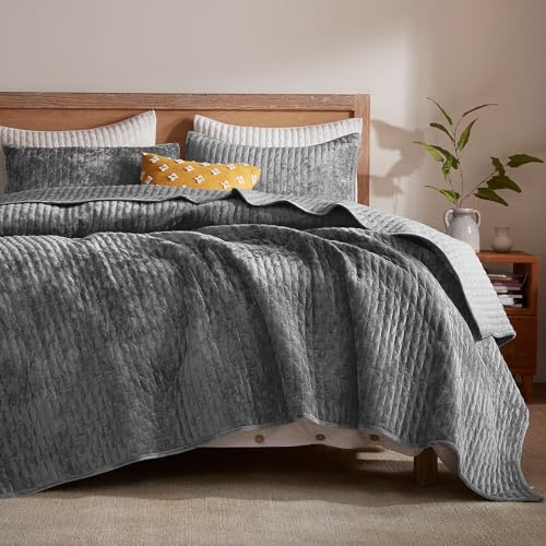 LEAONME Velvet Quilt King Size 98''x106'', Lightweight Grey Velvet Comforter Set with 2 Matching Shams, Soft Cross Stitch Bedspread Coverlet Bedding Set for All Season - Image 1