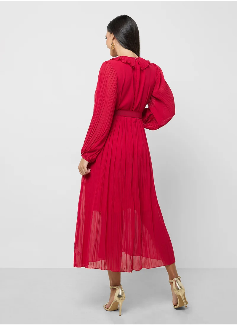 ايلا Ruffle Detail Pleated Dress