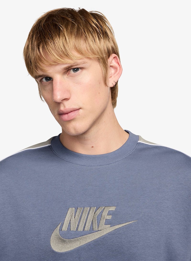 Nike Club Fleece Sweatshirt - Image 3